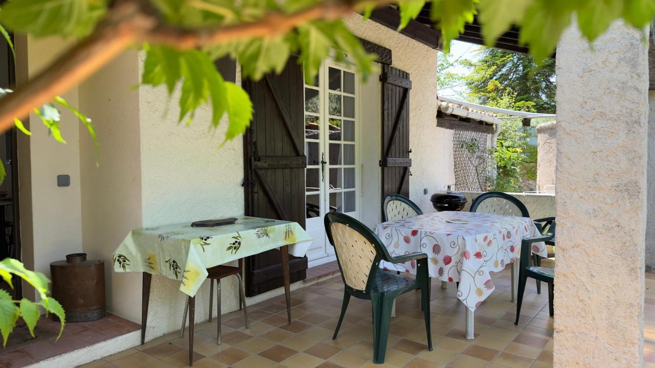 Villa Entiere Au Calme Dans Village Provencal Peymeinade Exterior foto